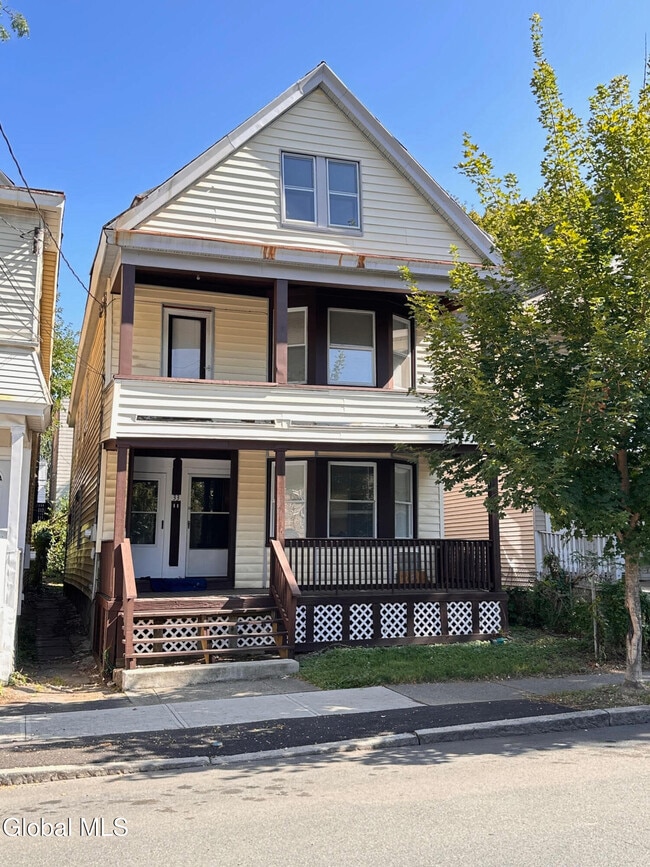 property at 33 Morris St