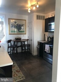 3005 W Girard Ave photo'