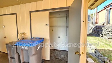 1621 Trenton Ave in Bremerton, WA - Building Photo - Building Photo