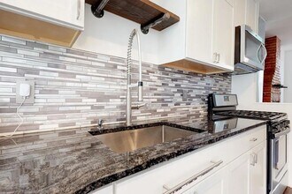 1711 Latrobe St in Baltimore, MD - Foto de edificio - Building Photo