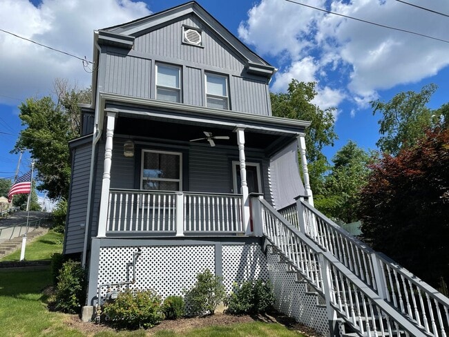 property at 401 Clarence St