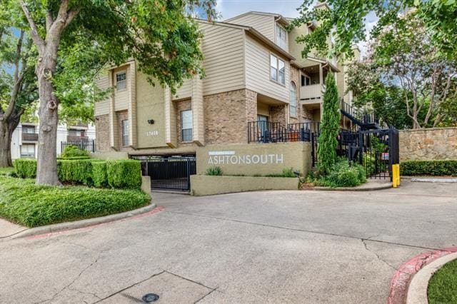 property at 5740 Martel Ave