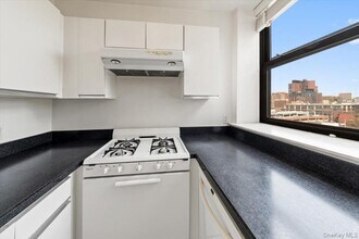 23 Water Grant St in Yonkers, NY - Foto de edificio - Building Photo