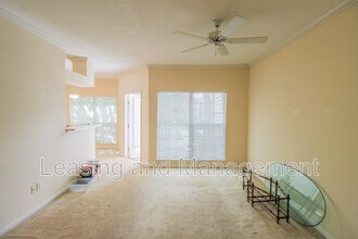 700 Daniel Ellis Dr in Charleston, SC - Foto de edificio - Building Photo