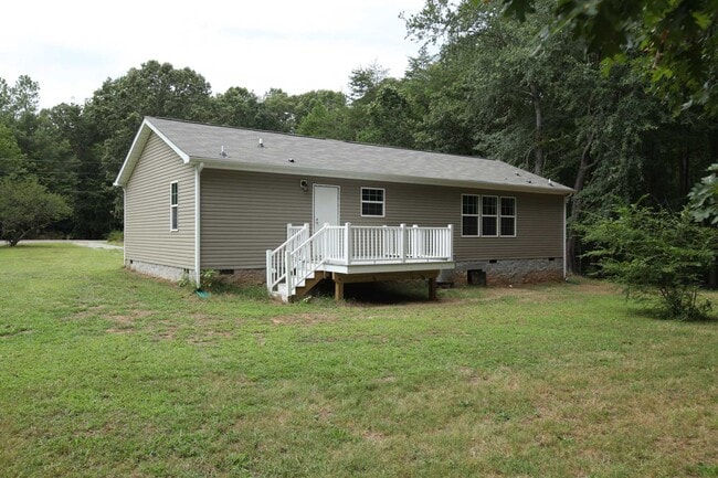 2018 Old Tavern Rd in Powhatan, VA - Building Photo - Building Photo