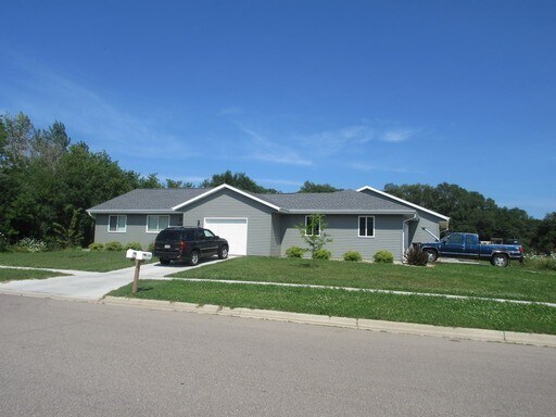 2319 S Terrace St in Janesville, WI - Building Photo