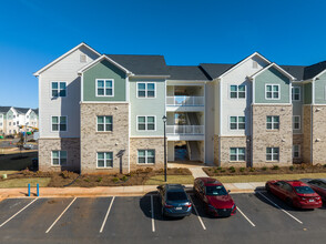 Griffin Village Apartments in Griffin, GA - Building Photo - Building Photo