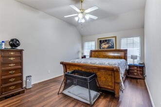 1330 Lyra Ln in Arlington, TX - Building Photo - Building Photo