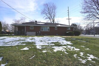 6092 Cleveland St in Merrillville, IN - Building Photo - Building Photo