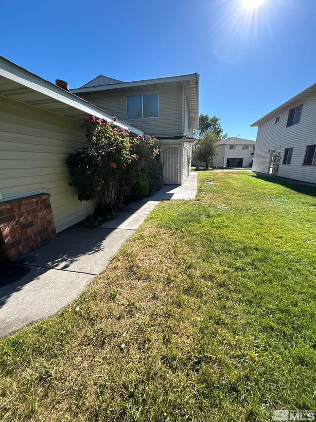 property at 5020 Catalina Dr