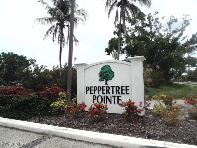5441 Peppertree Dr in Ft. Myers, FL - Building Photo - Building Photo