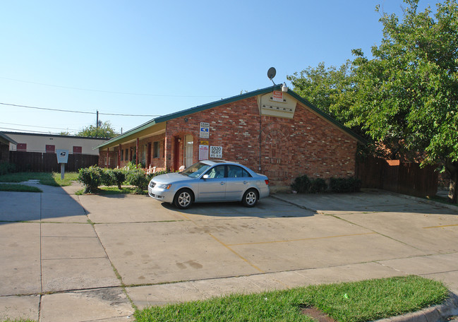 Beaty Street Apartments in Fort Worth, TX - Foto de edificio - Building Photo