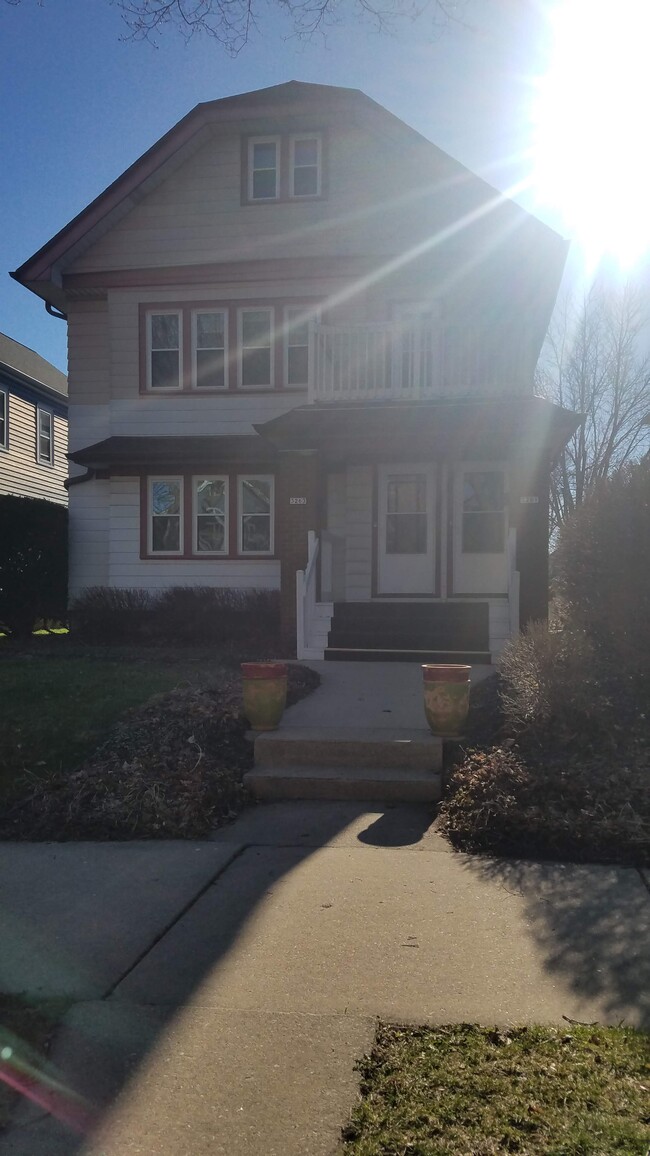 3263 S Springfield Ave, Unit 3263 in Milwaukee, WI - Building Photo - Building Photo