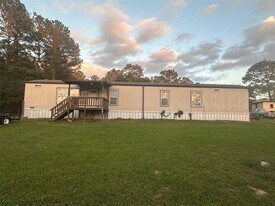 14525 Oak Hill Ln in Navasota, TX - Building Photo