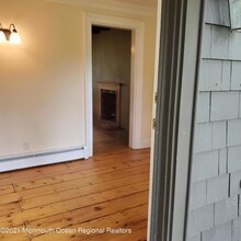 16 E Larchmont Dr in Colts Neck, NJ - Building Photo - Building Photo