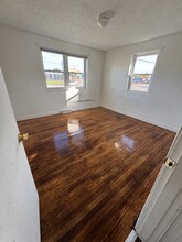 4408 Cane Run Rd in Louisville, KY - Building Photo - Building Photo