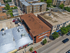 2944 W Devon Ave in Chicago, IL - Building Photo - Building Photo