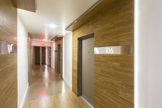Westwood Riviera Apartments in Los Angeles, CA - Foto de edificio - Other