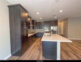 398 Misterioso St in Henderson, NV - Building Photo - Building Photo