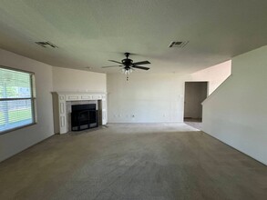 3301 Bull Run Dr in Killeen, TX - Foto de edificio - Building Photo