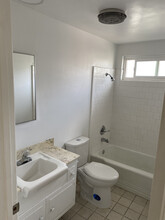 1313 Beryl St, Unit D in Redondo Beach, CA - Building Photo - Building Photo