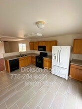 8675 Crimson Sky Ct in Reno, NV - Building Photo - Building Photo