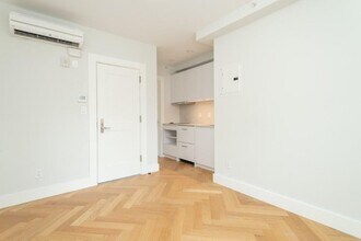 462 Massachusetts Ave, Unit 3 in Boston, MA - Building Photo - Building Photo