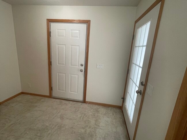 2916 Kentville Dr in Sun Prairie, WI - Foto de edificio - Building Photo