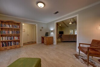 2107 Timber Ln in Conroe, TX - Building Photo - Building Photo