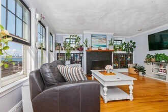 1079 Shirley St in Winthrop, MA - Building Photo - Building Photo