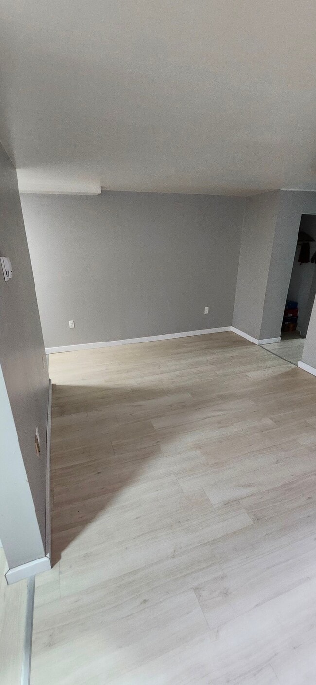 63 Caledonia Rd in Dartmouth, NS - Building Photo - Building Photo