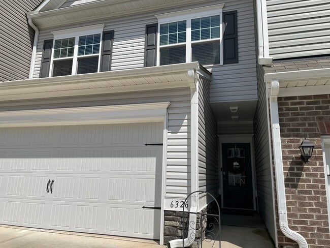 6326 Grace Lily Dr in Cary, NC - Building Photo - Building Photo