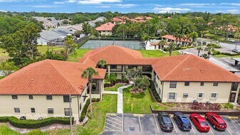 404 Hammock Pine Blvd in Clearwater, FL - Building Photo