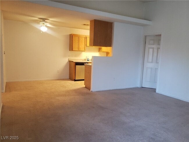 property at 4730 E Craig Rd