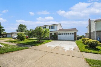 37718 Douglas Ct in Sterling Heights, MI - Building Photo - Building Photo