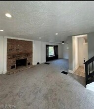 3279 W 86th St in Cleveland, OH - Foto de edificio - Building Photo