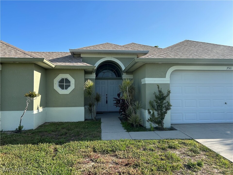 3511 NW 8th Terrace in Cape Coral, FL - Building Photo