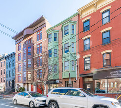 605 Willow Ave in Hoboken, NJ - Foto de edificio - Building Photo