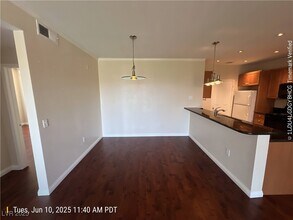 2900 Sunridge Heights Pkwy in Henderson, NV - Building Photo - Building Photo