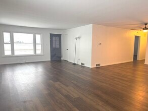 11268 Faxon Rd in Yorkville, IL - Building Photo - Building Photo