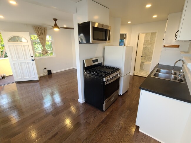 property at 550 Westminster Ave