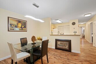 501 Garrison Woods Dr in Stafford, VA - Foto de edificio - Building Photo
