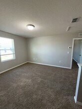 317 Fern Ct in Poinciana, FL - Building Photo - Building Photo