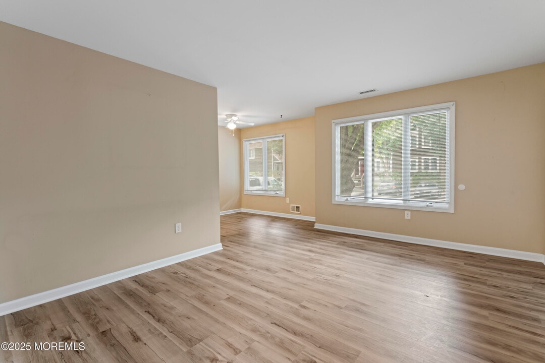 1 Central Ave in Atlantic Highlands, NJ - Building Photo