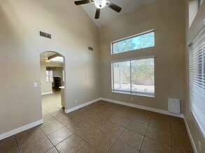 9437 Sierra Summit Ave in Las Vegas, NV - Foto de edificio - Building Photo