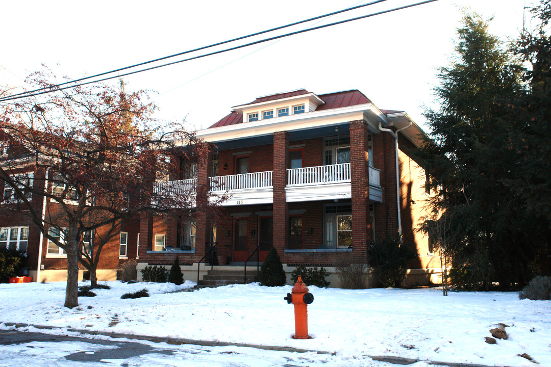 The Vernon in Louisville, KY - Building Photo