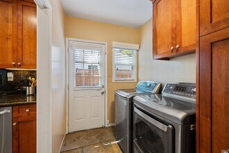 463 Talbot Ave in Santa Rosa, CA - Building Photo - Building Photo
