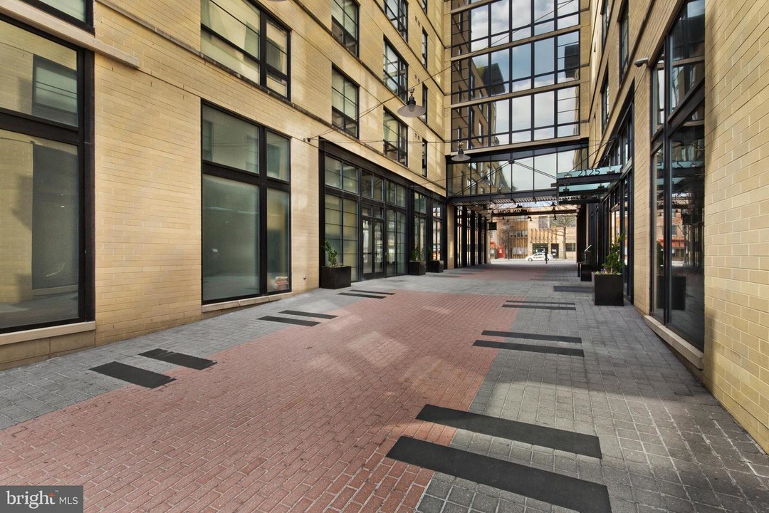 2125 14th St NW-Unit -208 in Washington, DC - Building Photo