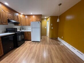 338 K St in Boston, MA - Building Photo - Building Photo