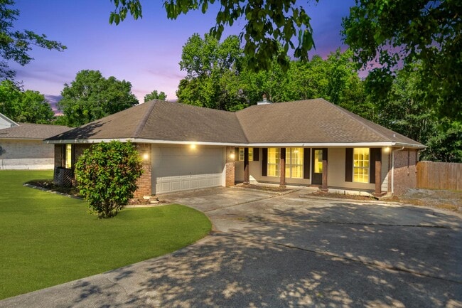 87133 Golf Club Dr in Diamondhead, MS - Building Photo - Building Photo